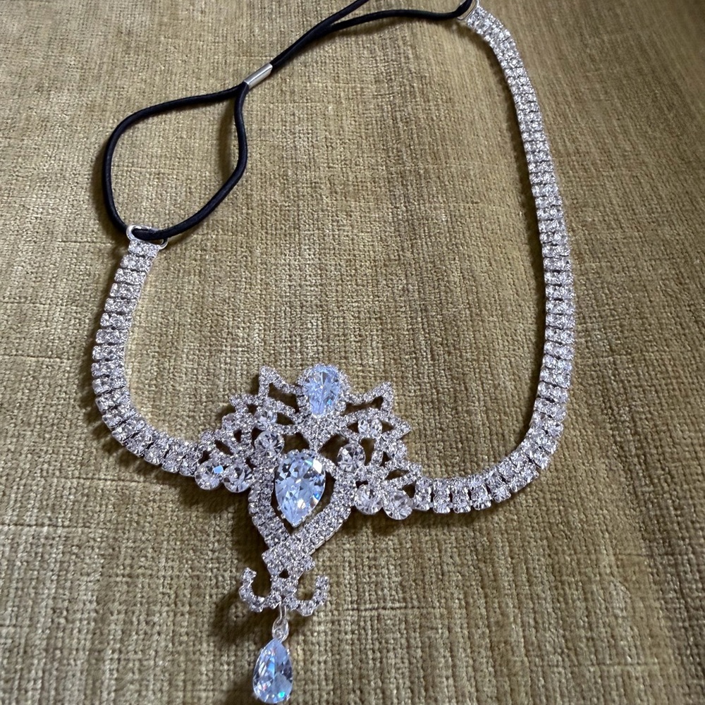 Silver Crystal forehead jewelry, gatsby party style, 20’s style